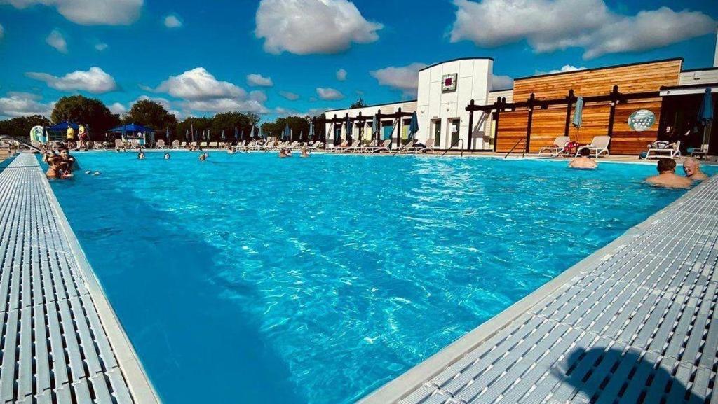 Luamar Holidays- Tattershall Lakes - Lancaster Crescent酒店 外观 照片